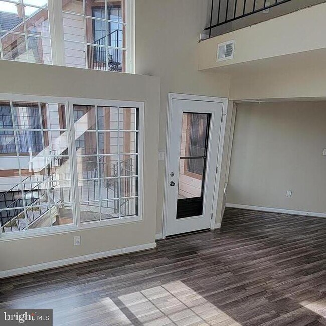 Building Photo - 14021 Justin Way