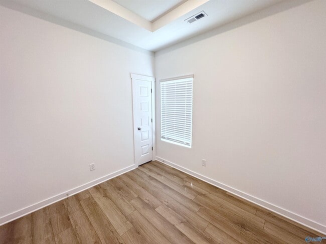 Building Photo - 27573 Brisk Dr