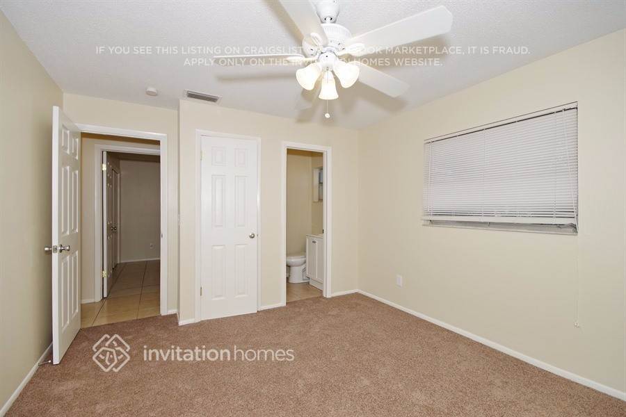 Building Photo - 816 Walnut Pl