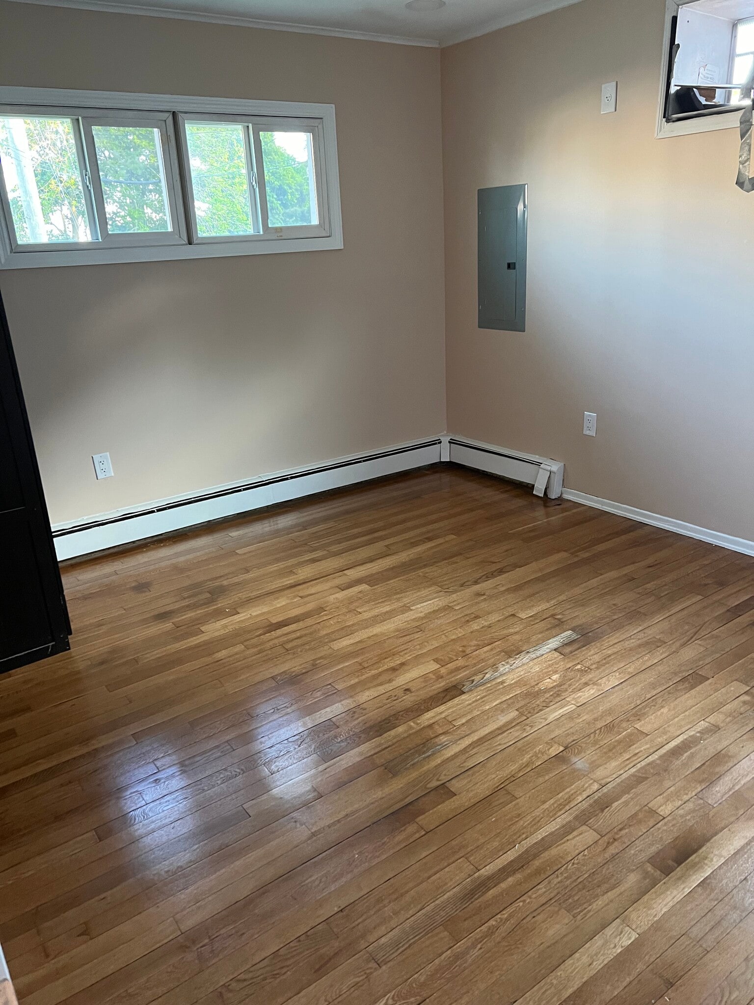 Bedroom - 28 Park Ave