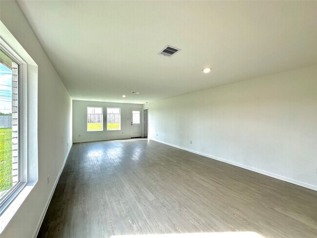 Building Photo - 26938 Cherry Plum Ln