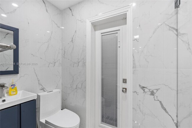 Building Photo - 1247 Jackson St