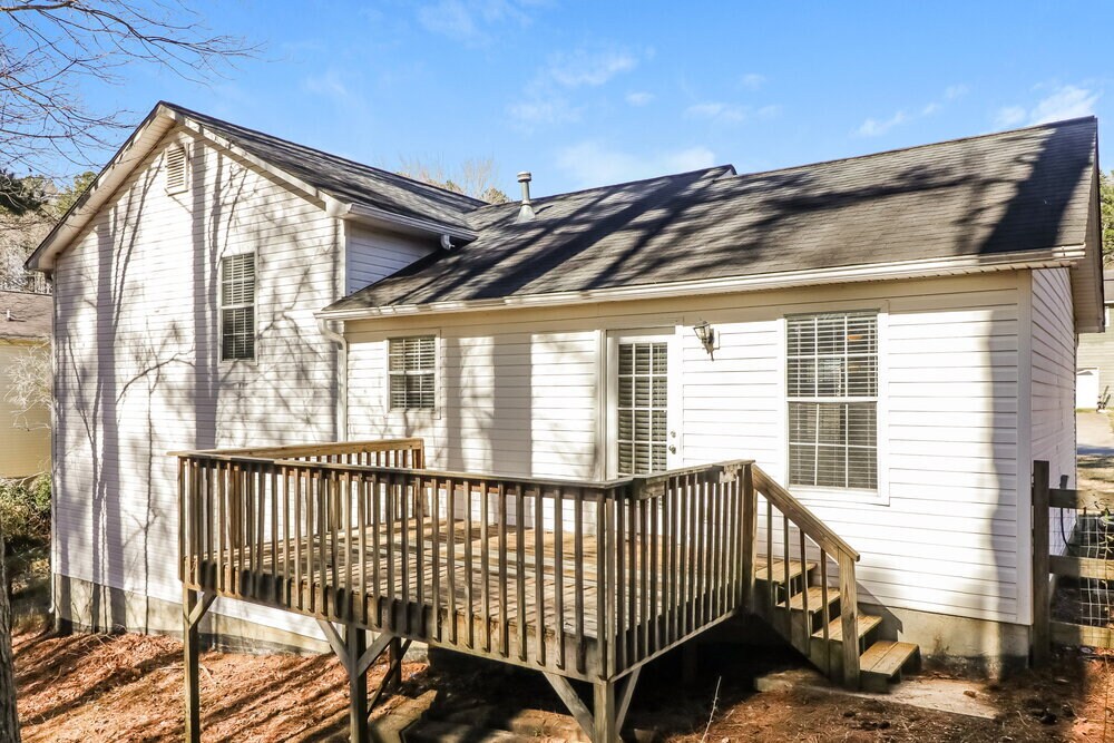 Building Photo - 200 Campbell Dr