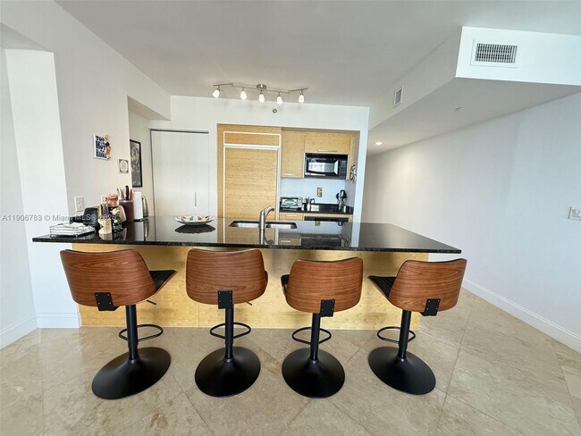 Building Photo - 1830 S Ocean Dr