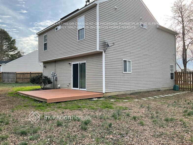 Building Photo - 1001 Sunlight Path Dr