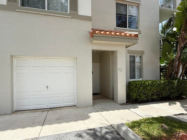 Building Photo - 11024 Legacy Dr