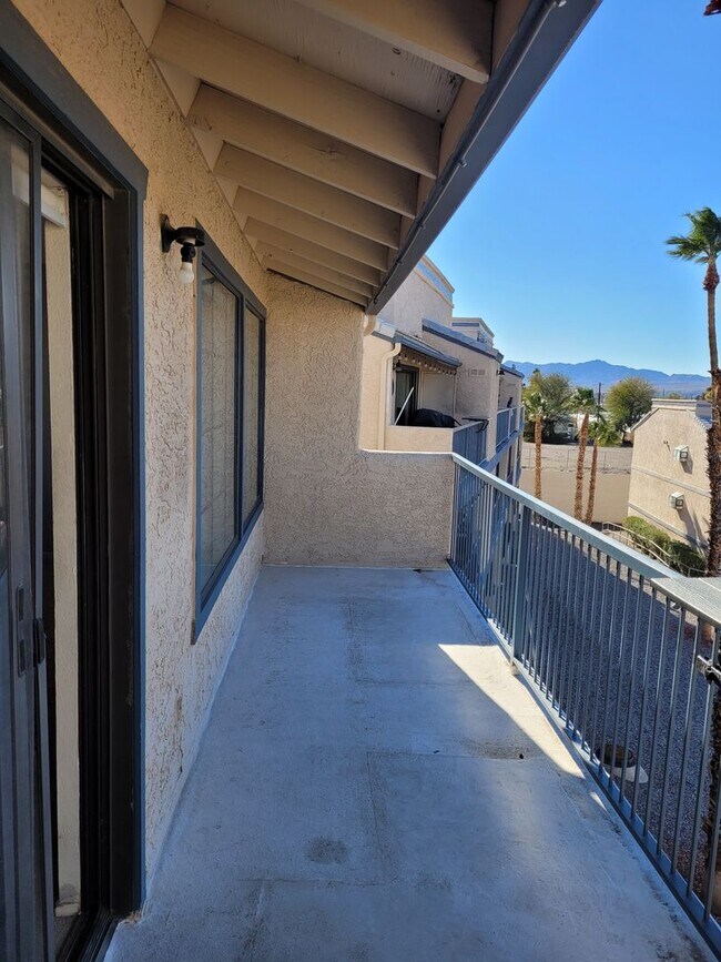 Building Photo - Affordable 2bed/2 bath Condo is Beautiful ...