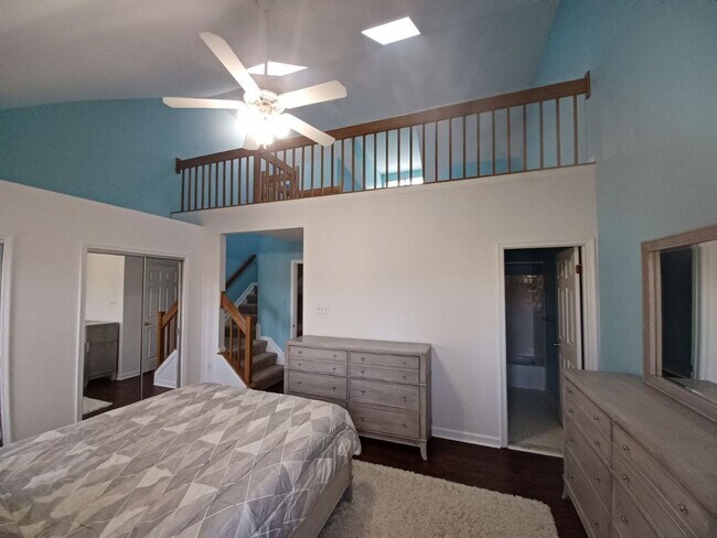 Building Photo - 8028 Valleys Crest Ct