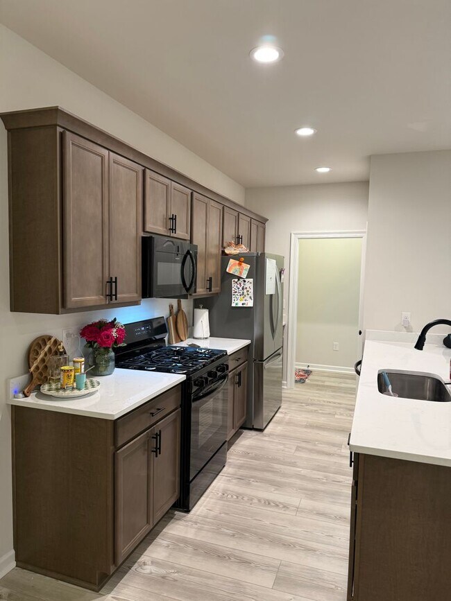 Building Photo - 23498 Ryder Dr