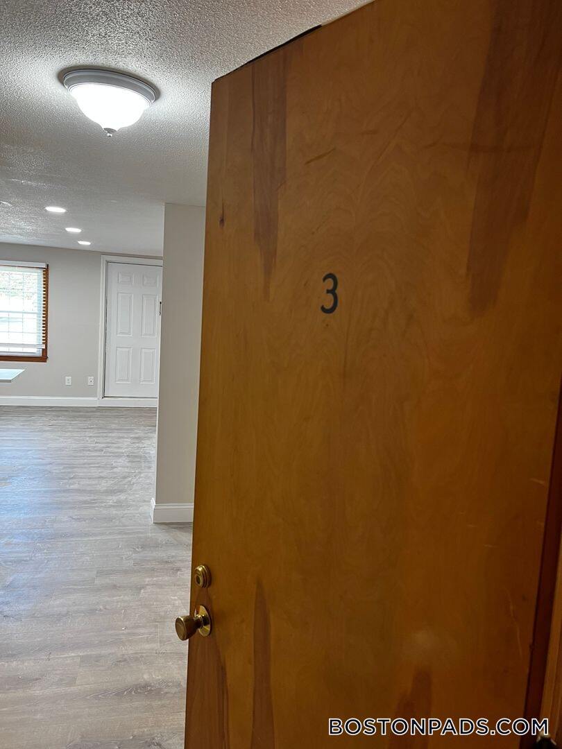 Building Photo - 53 Ridgewood Ln