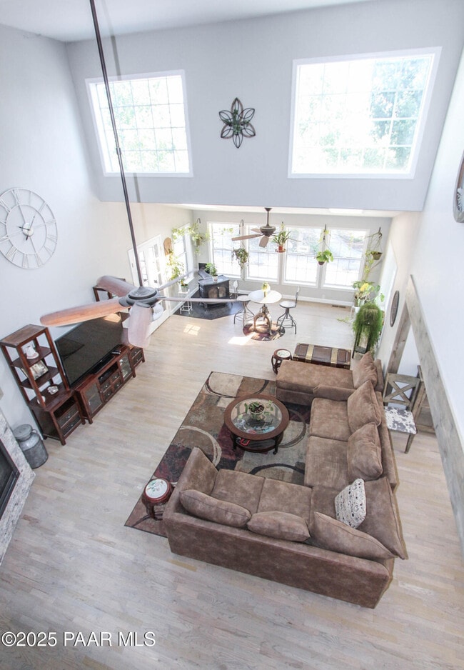 Building Photo - 2440 W Live Oak Dr