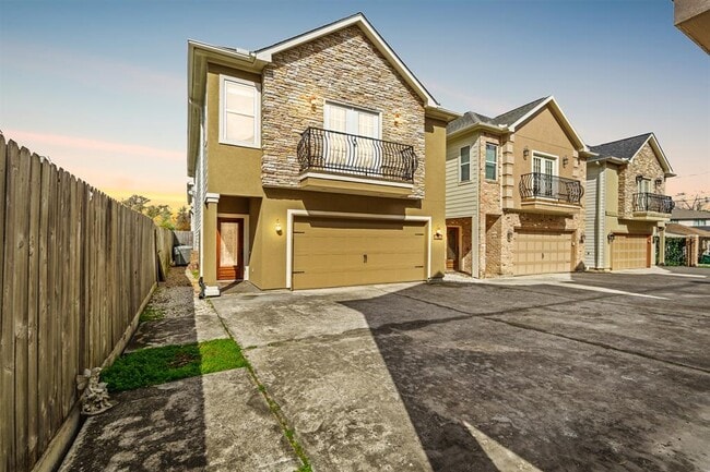 Primary Photo - 4609 Sharman St