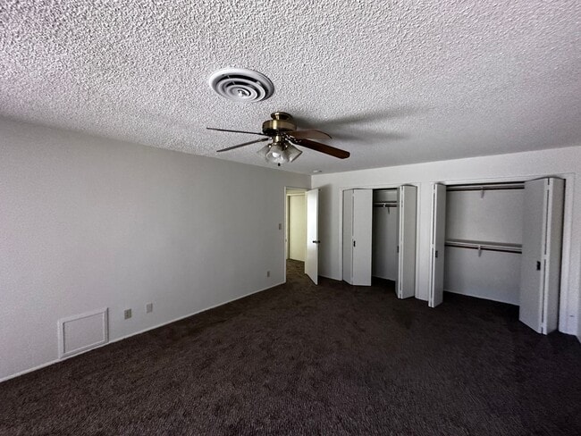 Building Photo - Condo