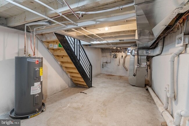 Building Photo - 3058 Tilton St