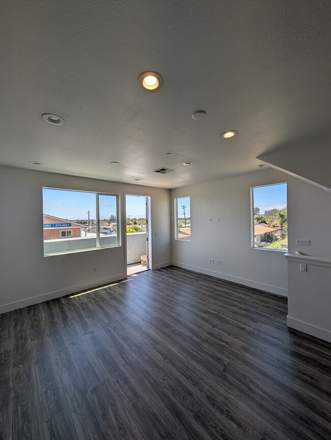 Building Photo - 9877 MacArthur Blvd