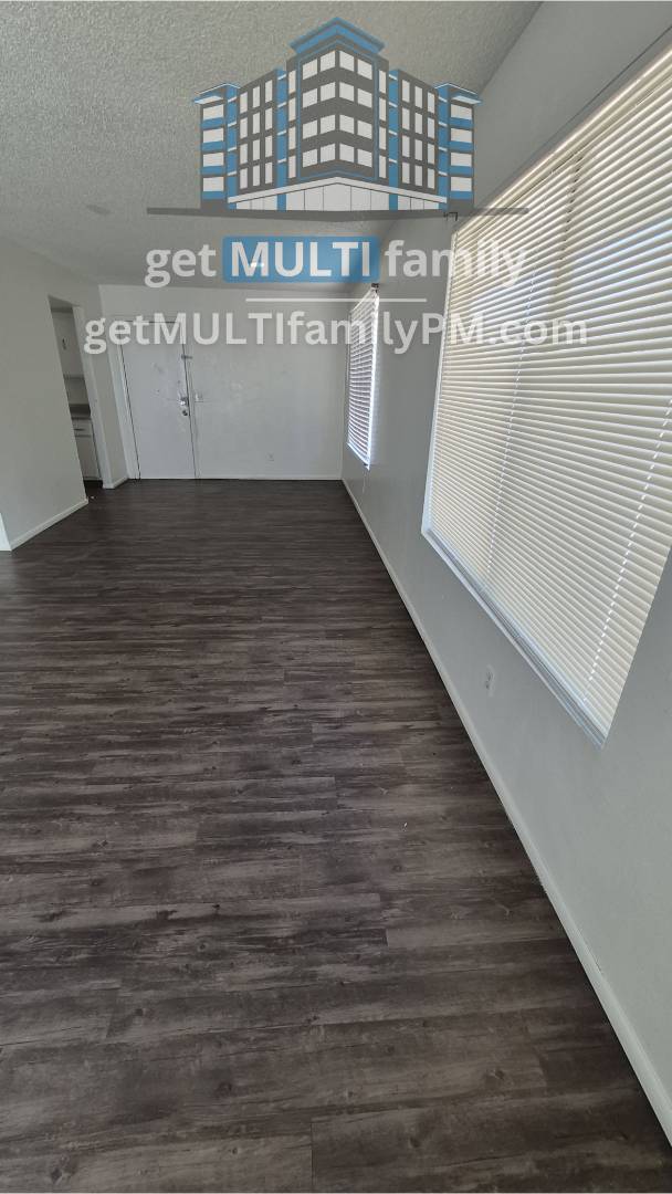 Building Photo - 334 N McQueen Rd