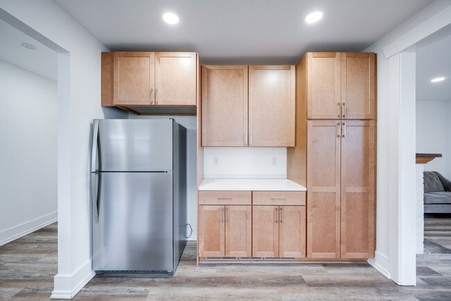 Building Photo - JUST LISTED! The Perfect Place for Students to Call Home