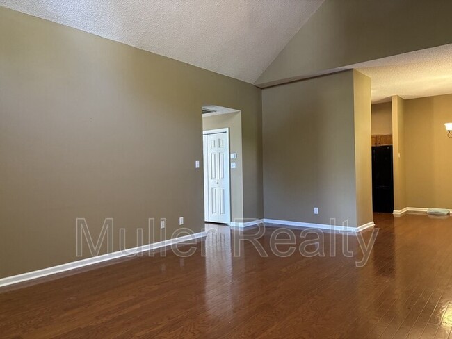 Building Photo - 3441 Lexann Ln