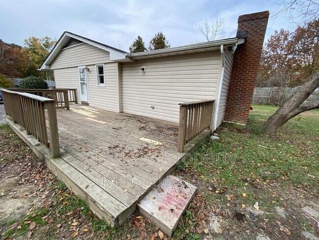 Building Photo - 712 Payton Dr