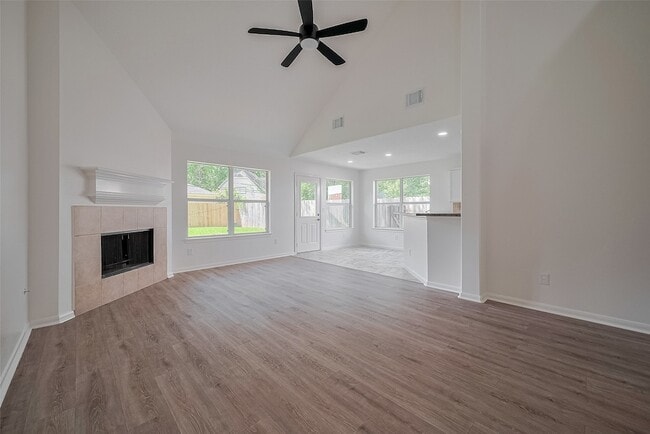 Building Photo - 3223 Candlepine Dr