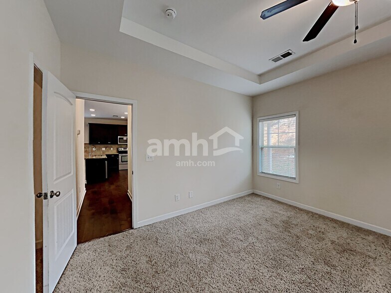 Building Photo - 232 Lanier Pl