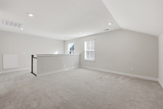 Building Photo - 6334 Cambridge Dr