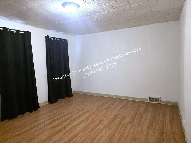 Building Photo - 307 Todd St