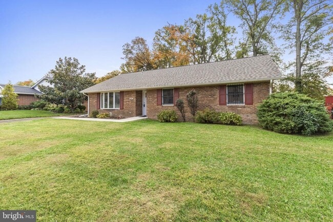 Building Photo - 638 Westwood Dr