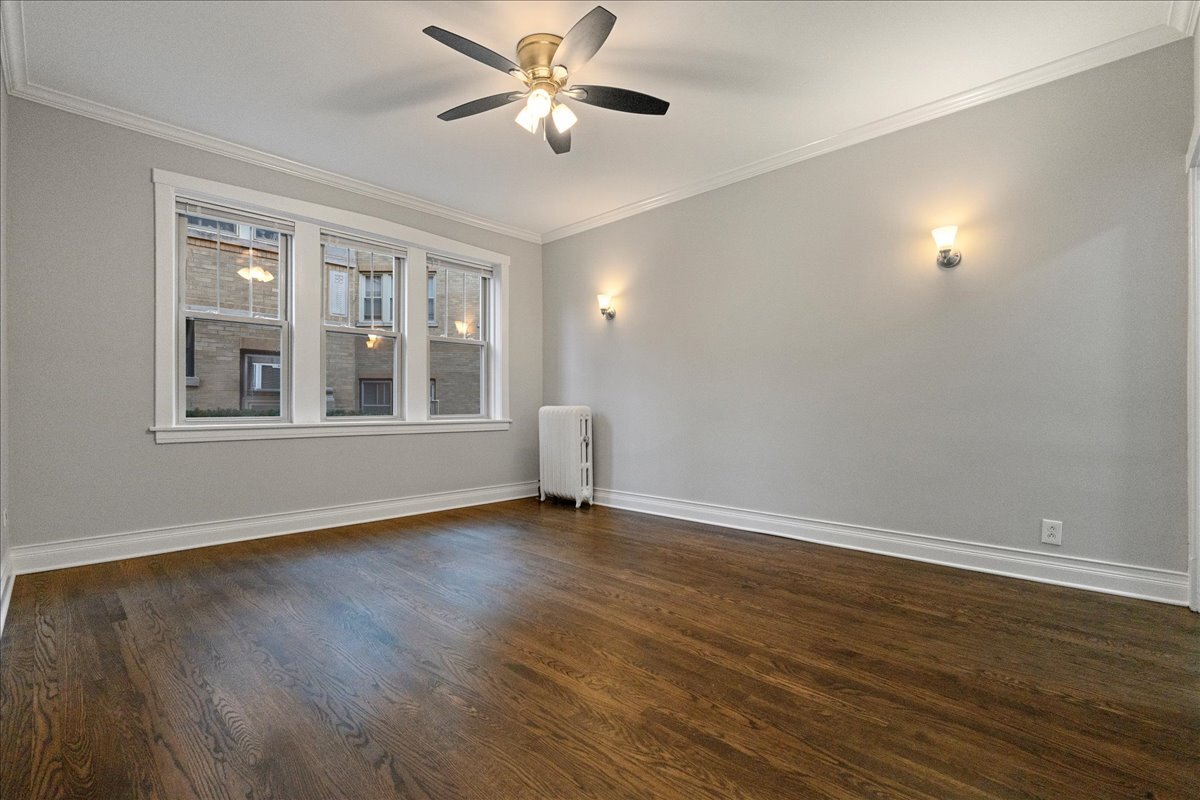 Building Photo - 901 W Altgeld St