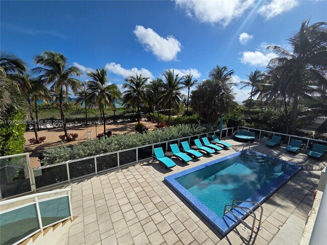 Building Photo - 9172 Collins Ave