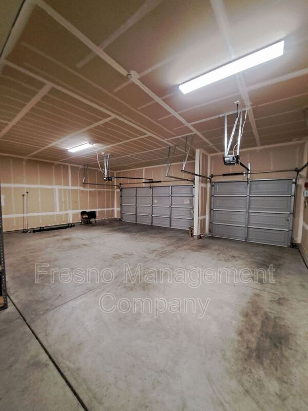 Building Photo - 4266 Sierra Madre Ave