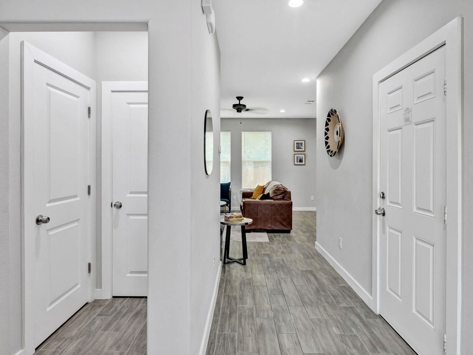 Building Photo - 721 Perry Ave