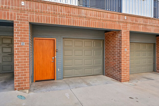 Building Photo - 2680 Blake St