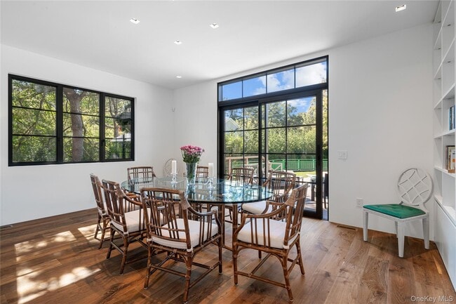 Building Photo - 15 Atterbury Rd