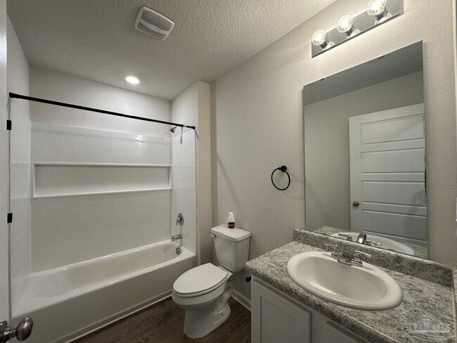 Building Photo - 1929 High Rdg Ct