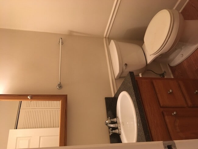 Building Photo - 1722 Ranchview Dr