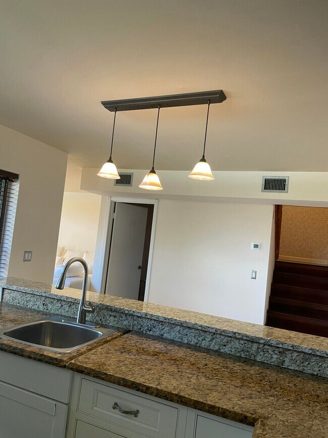 Building Photo - 22976 Oxford Pl