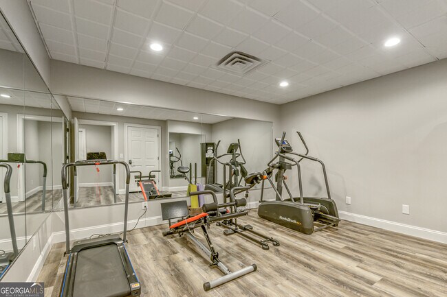 Building Photo - 10 Bridlewood Ct