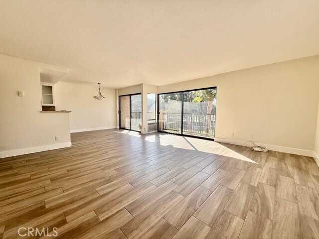 Building Photo - 2015 E Broadway