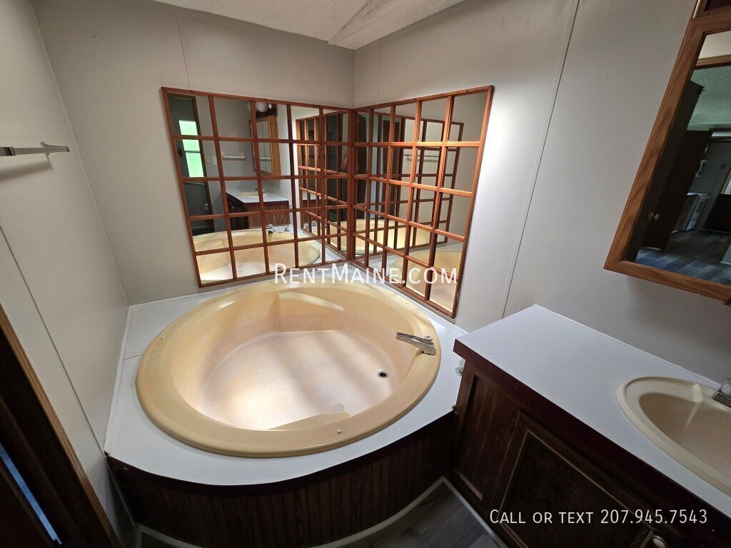 Building Photo - 71 Sweet Fern Dr