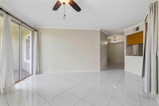 Building Photo - 5655 Bentgrass Dr