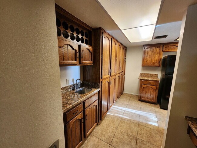 Building Photo - 2650 S Los Amigos Dr