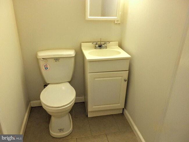 Building Photo - 2312 Moore St