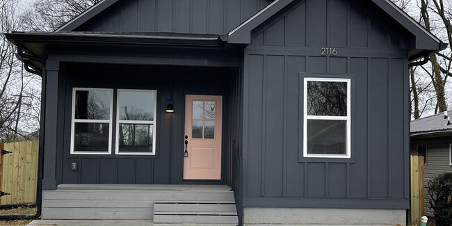 Primary Photo - 2116 Blackford St.