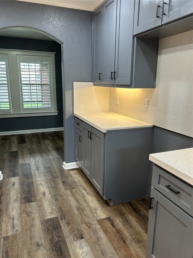 Building Photo - 2310 Townhall Ln