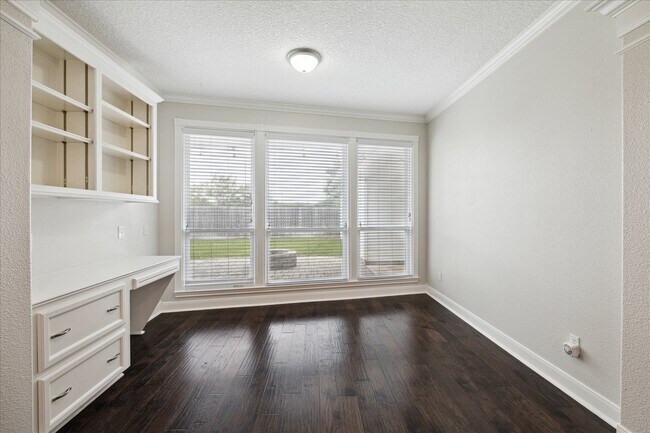Building Photo - 20334 Hampshire Rocks Dr