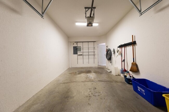 Building Photo - 150 Wentworth Ct