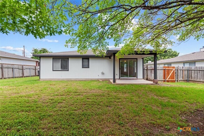 Building Photo - 112 James Lin Cir