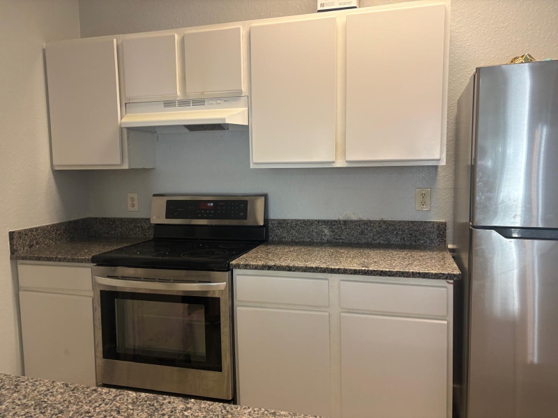 Building Photo - 16253 Enclave Village Dr