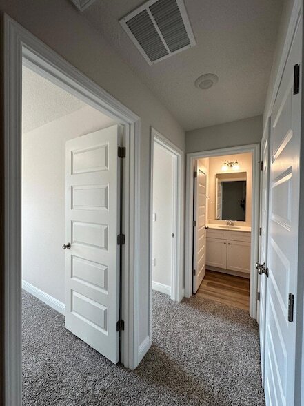 Building Photo - 5737 Stellarjay St